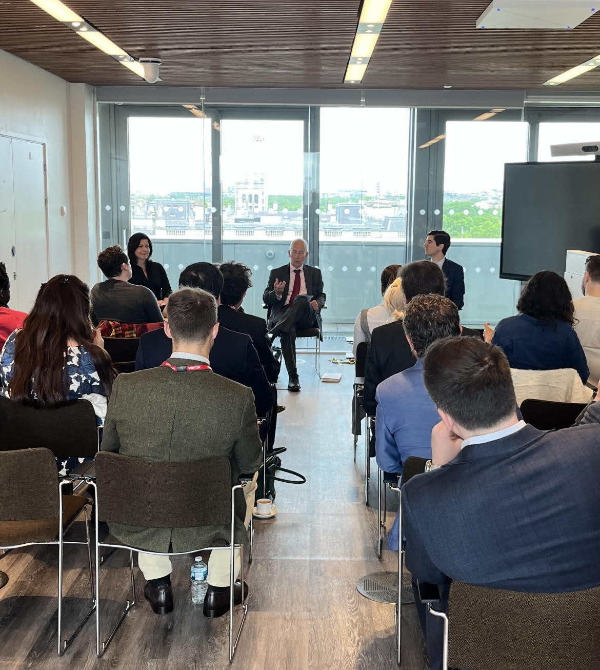 Business briefing on “Security, Strategy and the Global Economy” at New Scotland Yard / Petit-déjeuner d’information sur « Sécurité, stratégie et économie mondiale » à New Scotland Yard